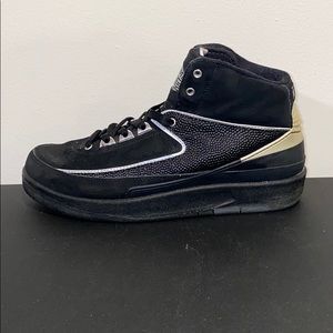 Rare Jordan retro 2 “black chrome” size 6.5Y